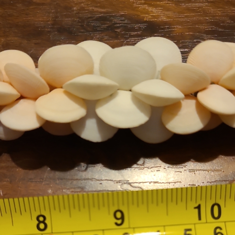 Rare Vintage Elegant Cream Shell Necklace - Picture 16 of 16